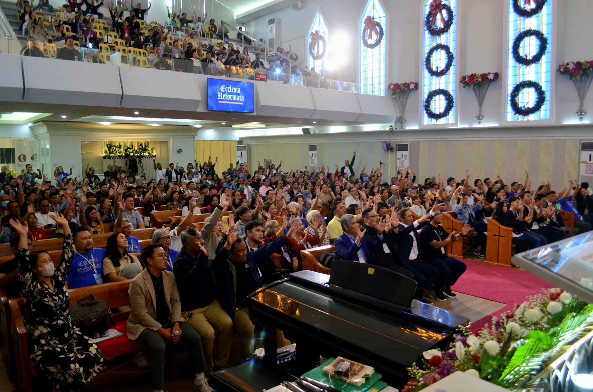 Previous RefCon Cebu attendees gathered in worship